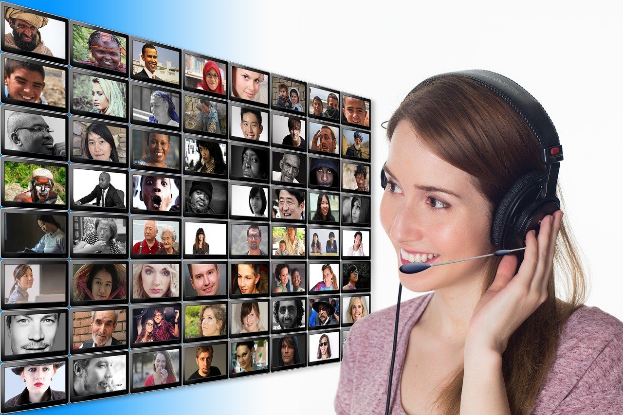 people, communication, headset-995562.jpg